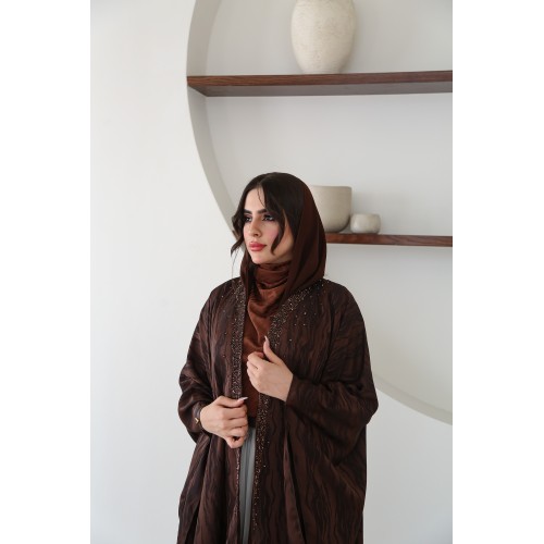 عباية فاخرة بالشك البني