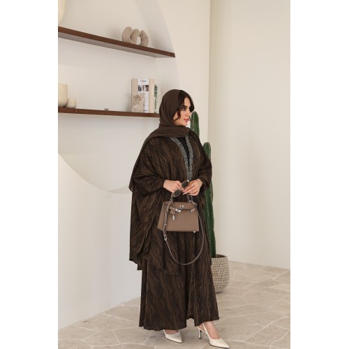 عباية فاخرة بالشك الزيتي